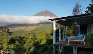Flores-Moni-Manulalu-Indonesia