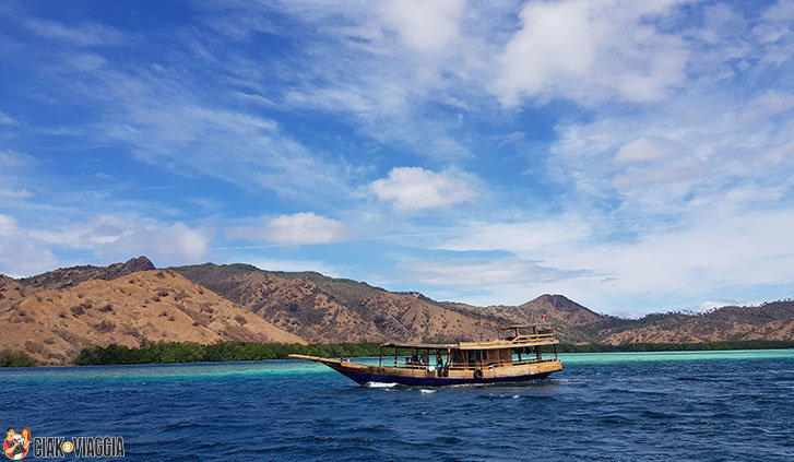 Navigazione nel Parco Nazionale di Komodo